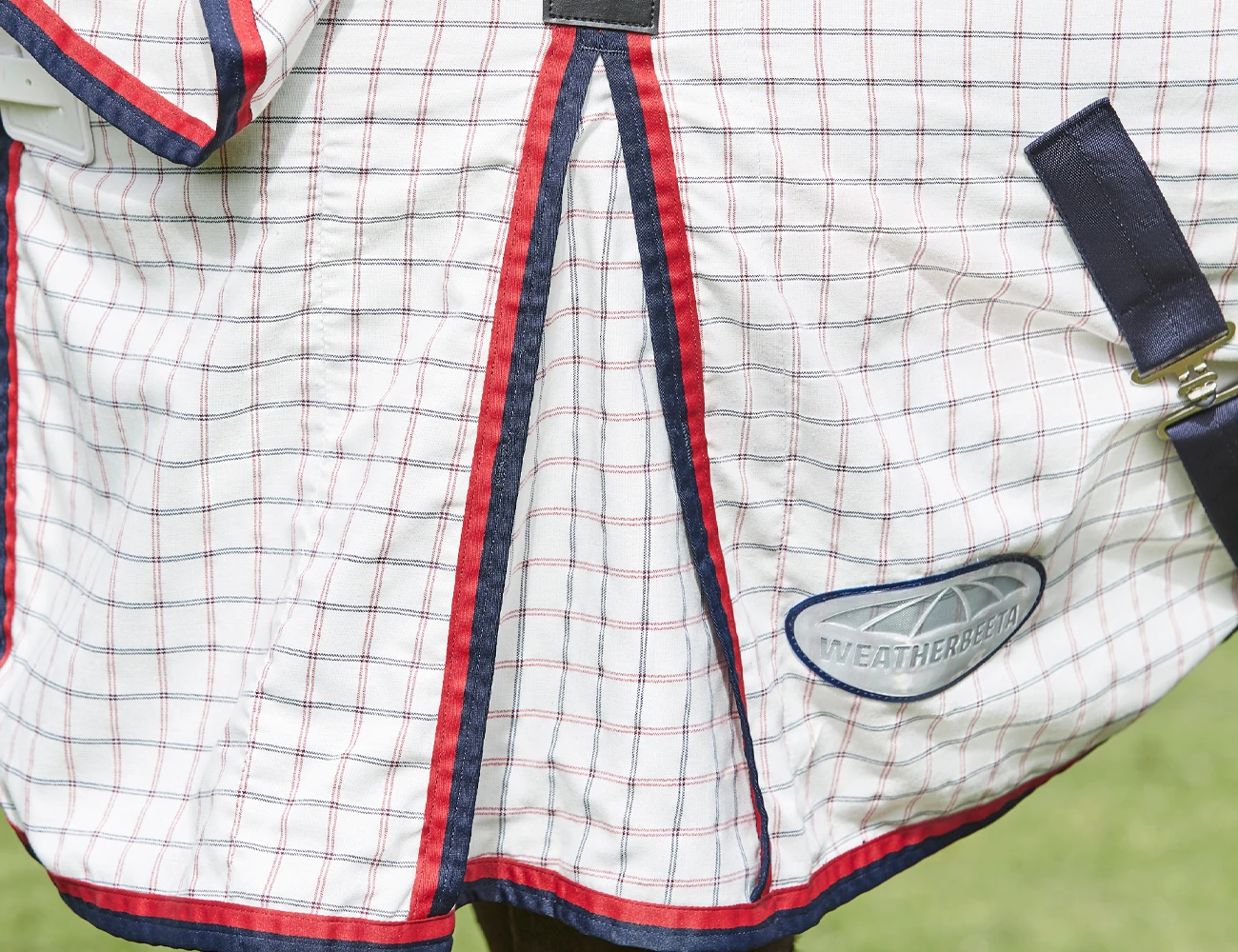 WEATHERBEETA Lite Summer Sheet Detach-A-Neck