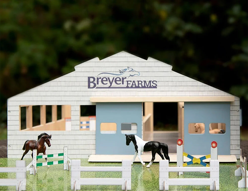 BREYER Farms Stablemates Deluxe Arena Stable