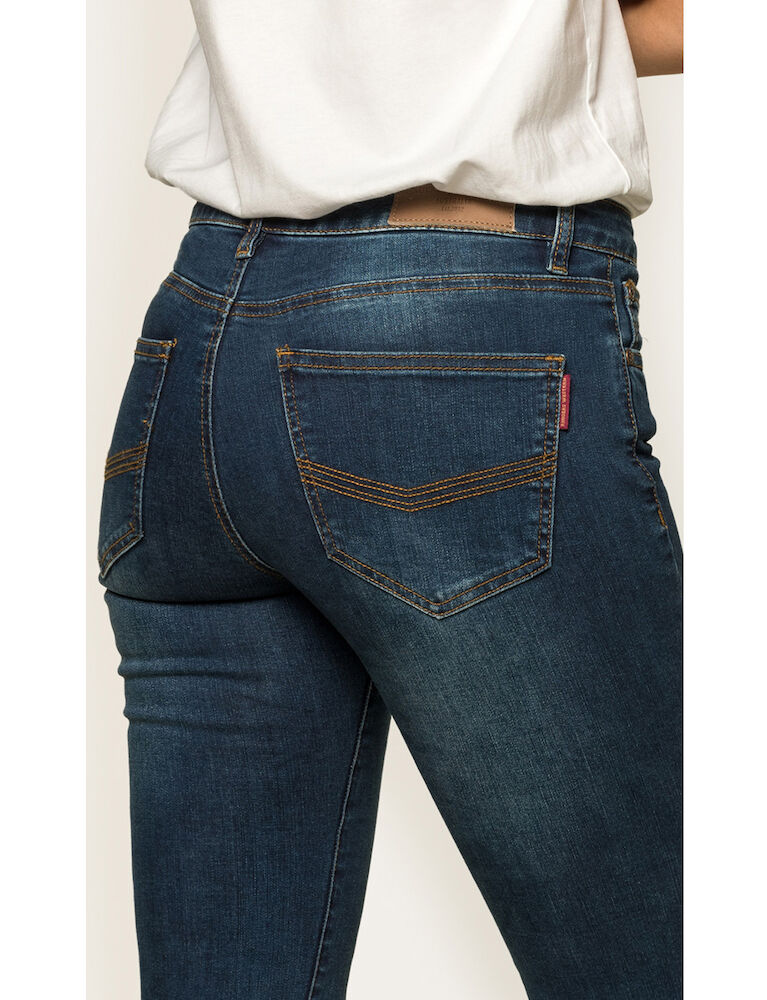 RINGERS WESTERN Victoria Womens Mid Rise Straight Leg Jeans