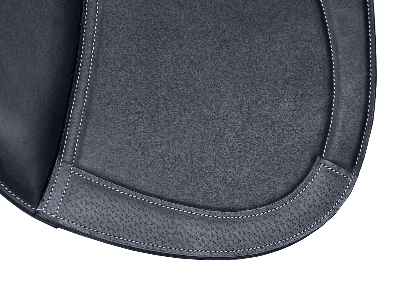 COLLEGIATE Astute Close Contact Saddle