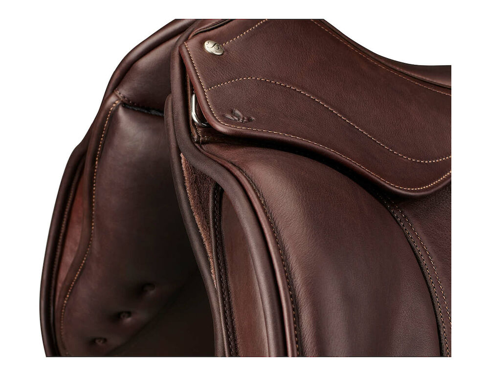 BATES Isabell Icon Dressage Saddle With Luxe Leather And Hart