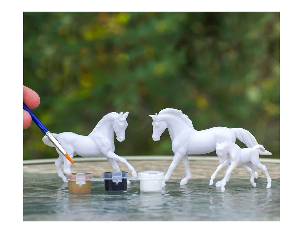 BREYER Activity Mini Painting Horse Family