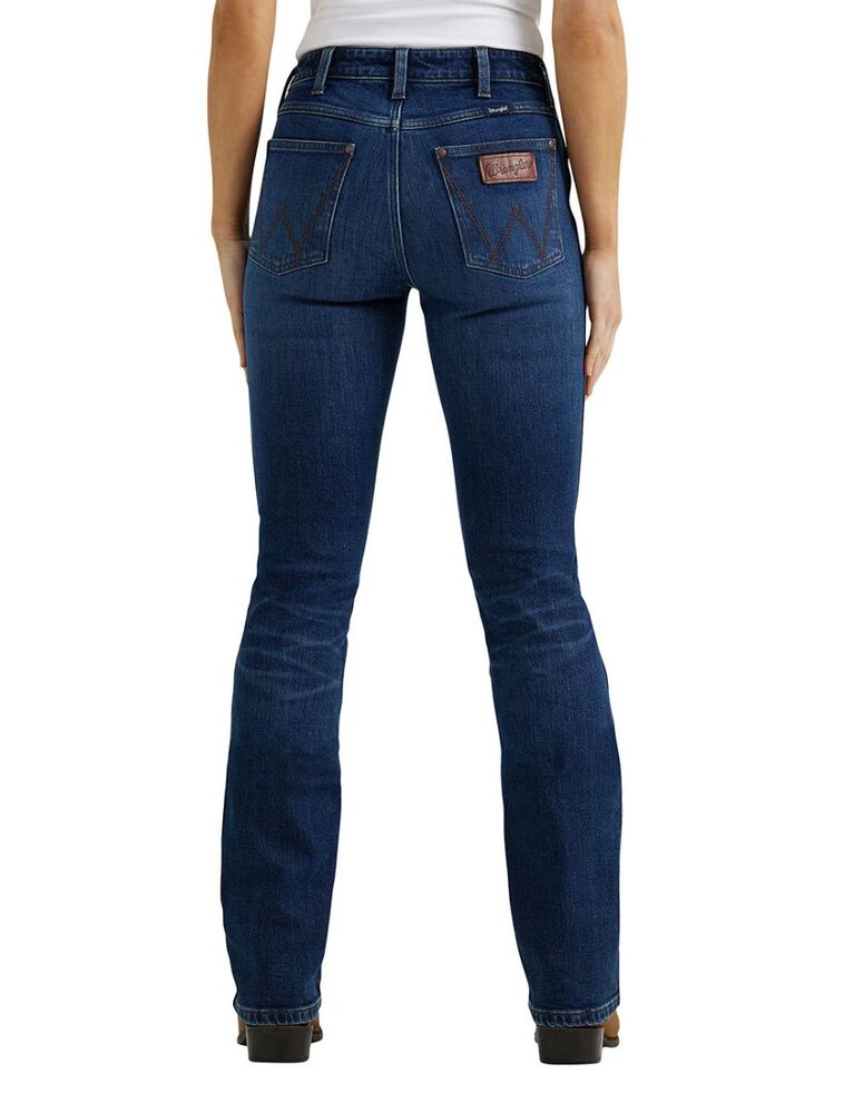 WRANGLER Womens High Rise Boot Cut Jean 32 Leg