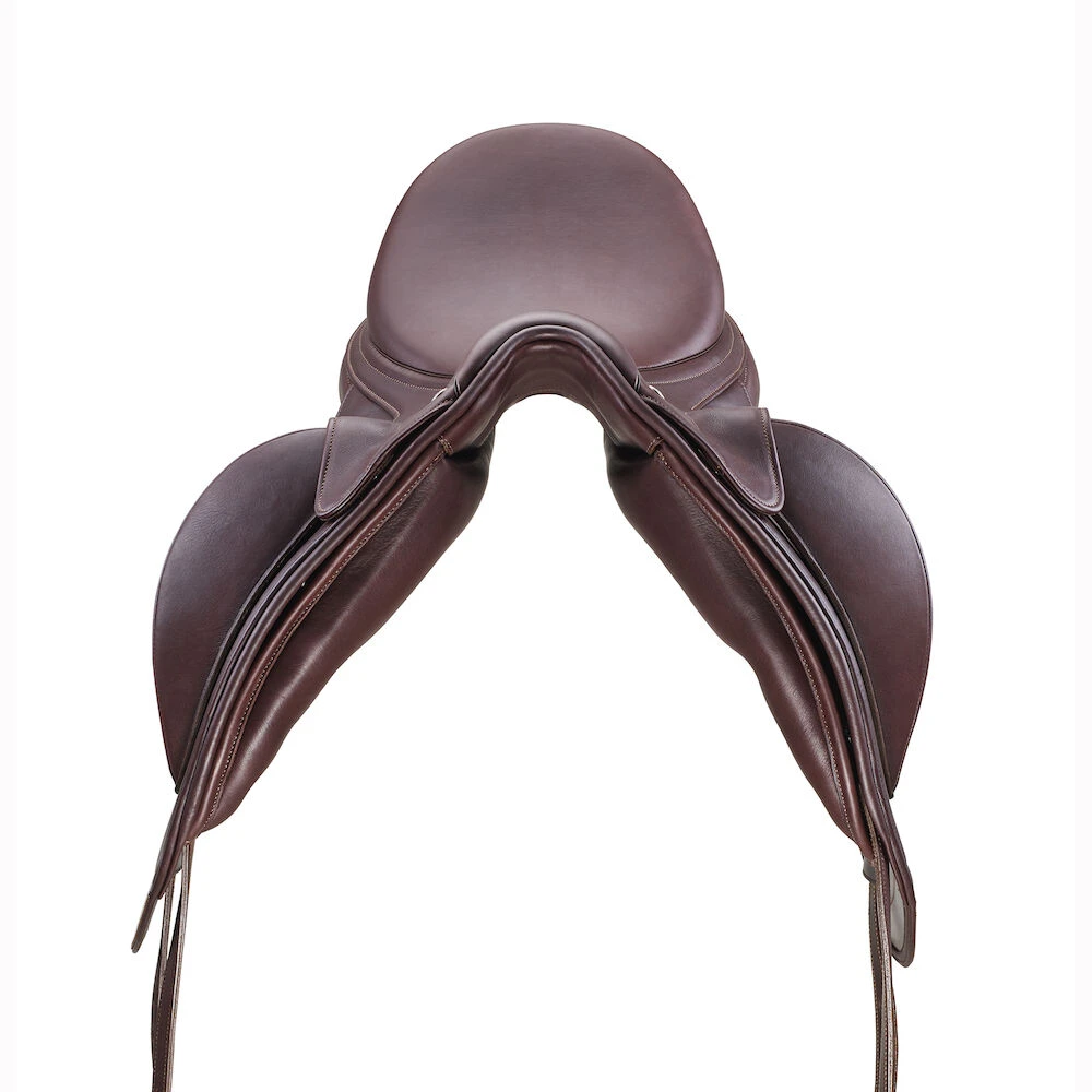 BATES Artiste Dressage Saddle With Luxe Leather & Hart