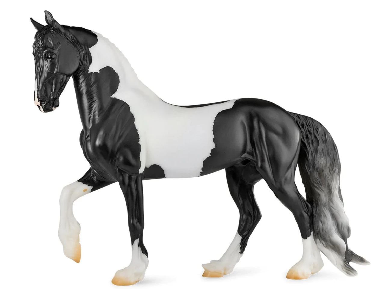 BREYER Traditional Battlefield Angel Hp Ezra Pinto Friesian Sporthorse