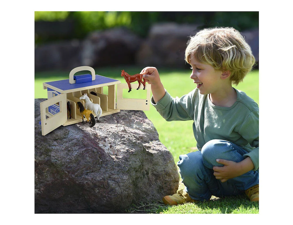 BREYER Stablemates Farms Wooden Carry Case