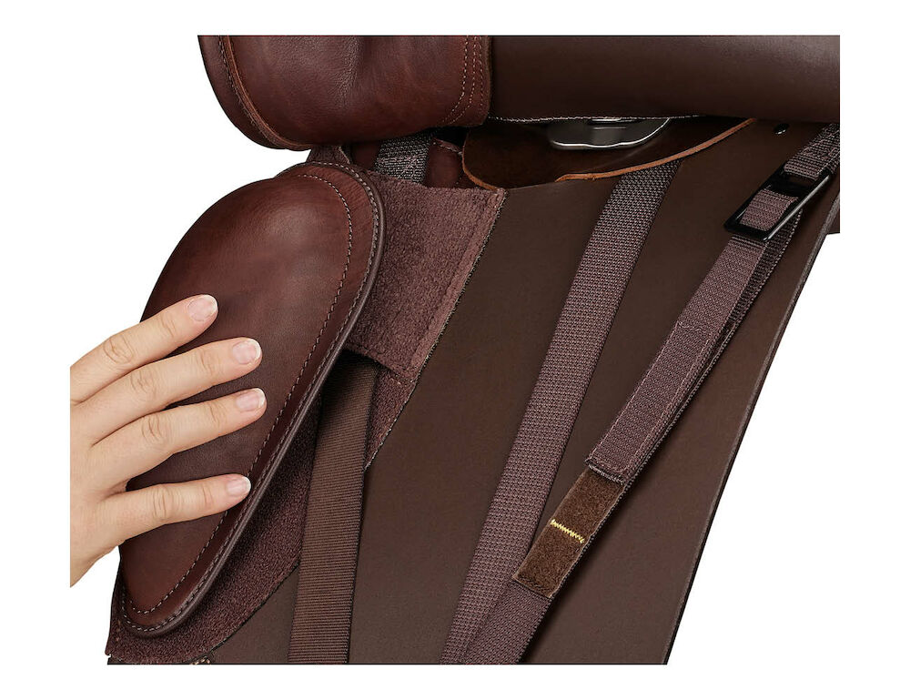 BATES Isabell Icon Dressage Saddle With Luxe Leather And Hart