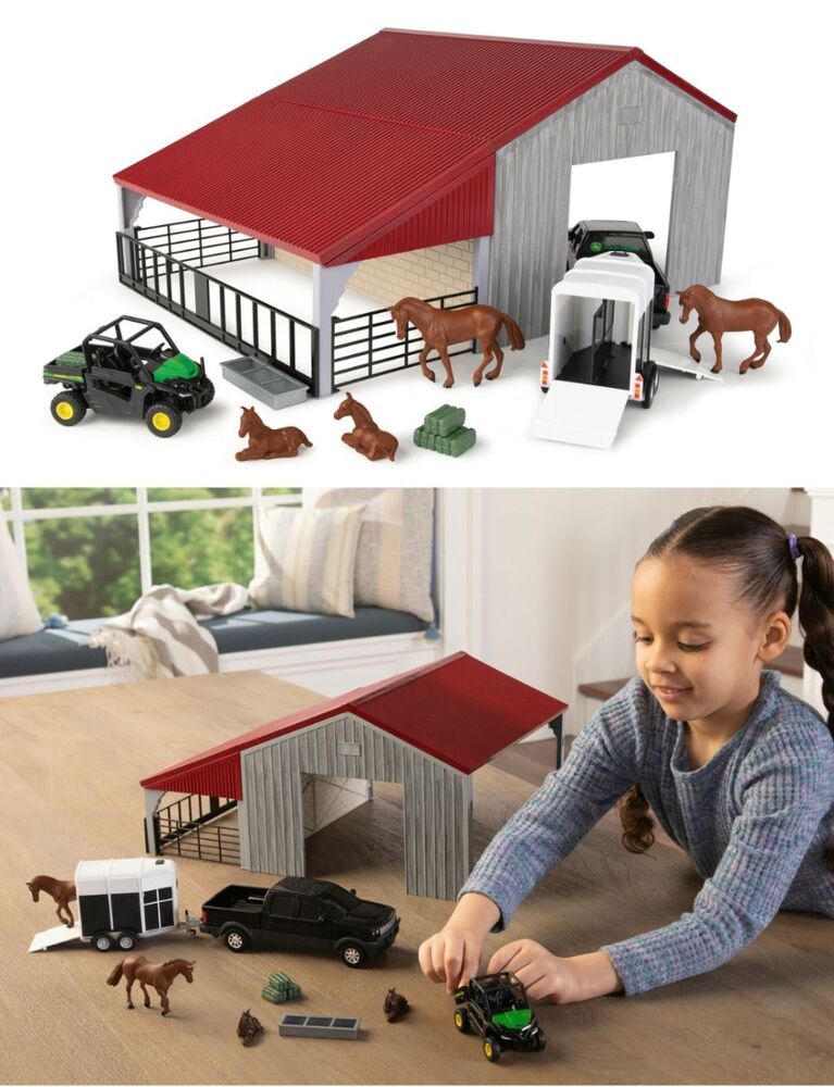 JOHN DEERE 1:32 Scale Weathered Barn Play Set