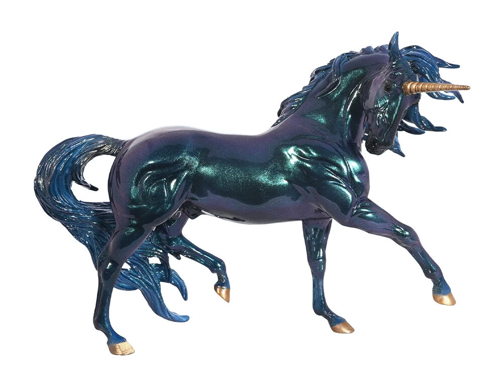 BREYER Traditional Neptune - Unicorn Stallion