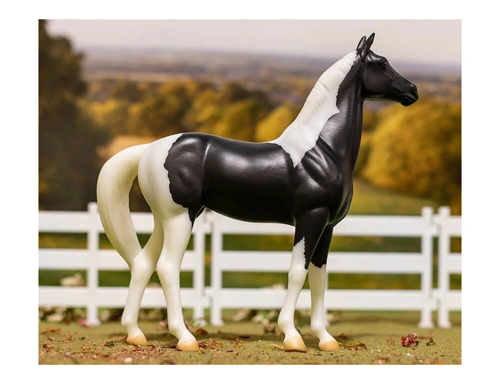 BREYER Freedom National Velvet Horse And Book Set