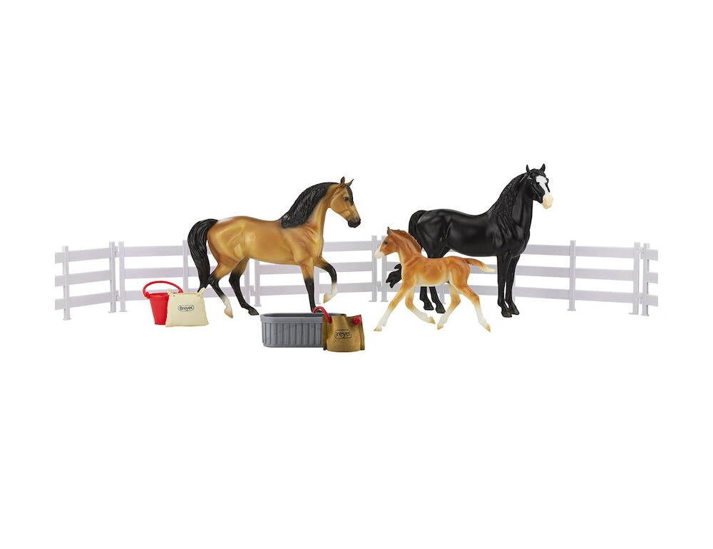 BREYER Freedom Series Spanish Mustang Family 3 Piece Set