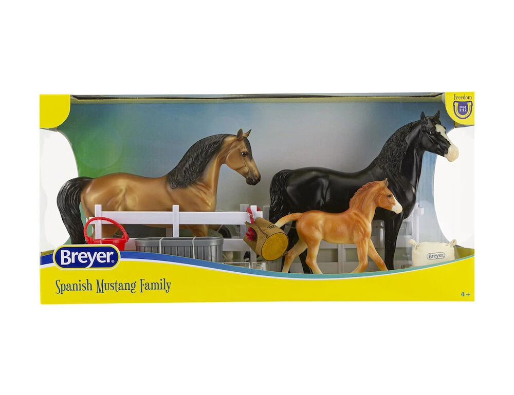 BREYER Freedom Series Spanish Mustang Family 3 Piece Set