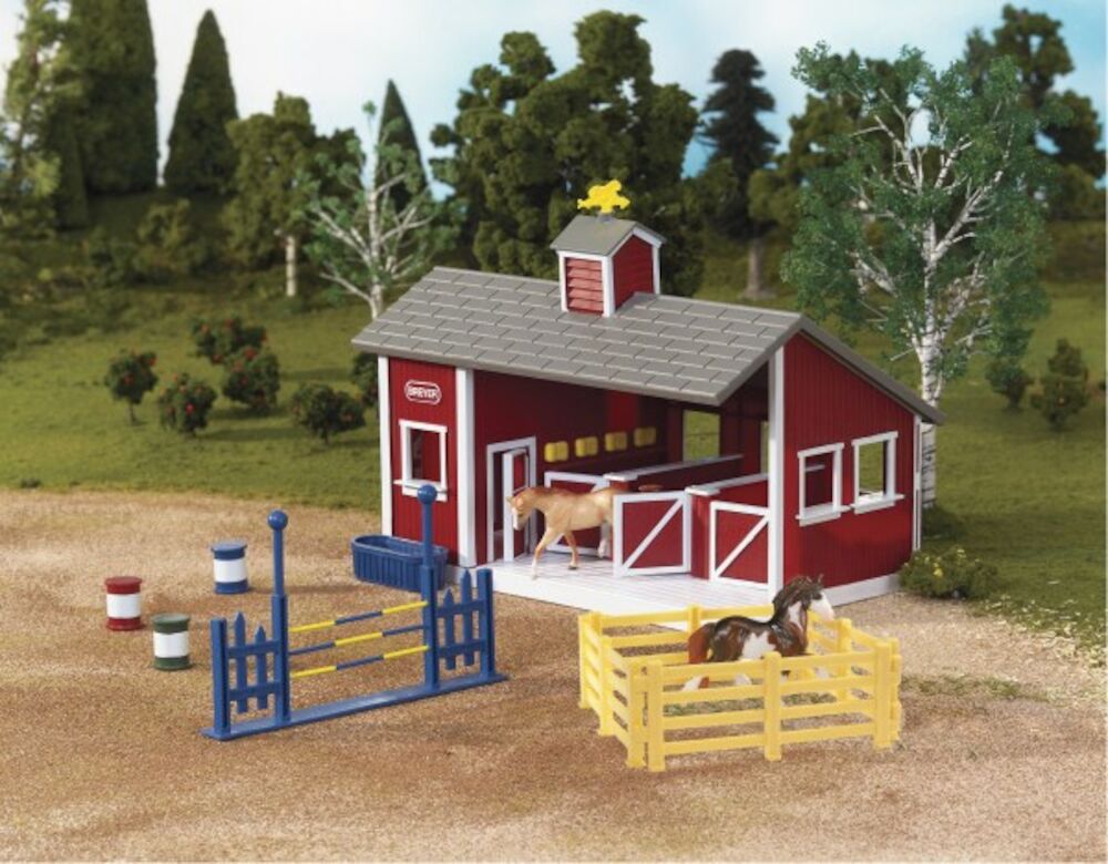 BREYER Traditional Red Two Stall Barn