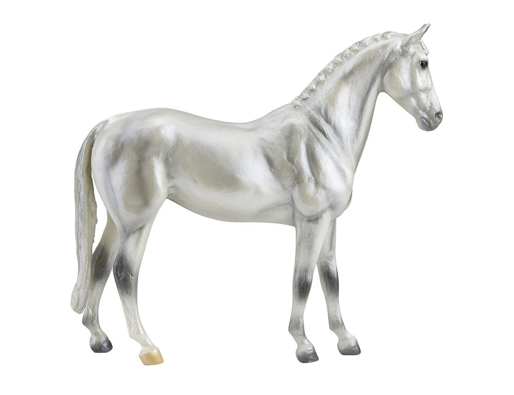 BREYER Freedom Pearly Grey Trakehner