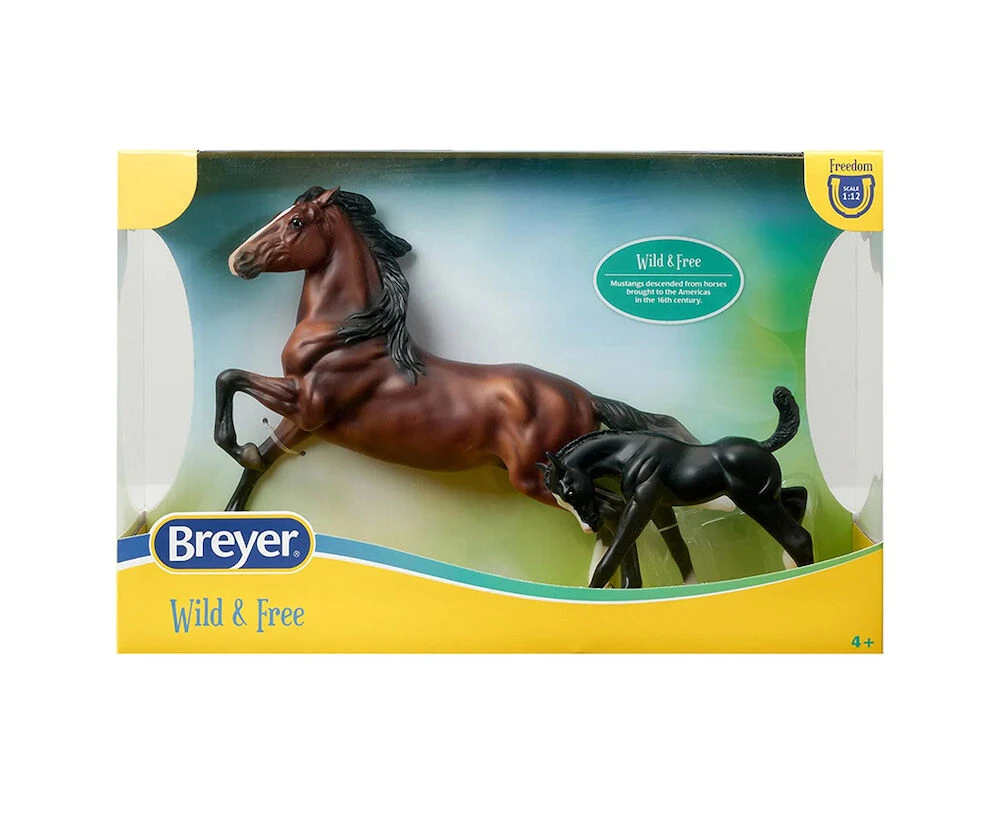BREYER Freedom Wild And Free Horse And Foal Set