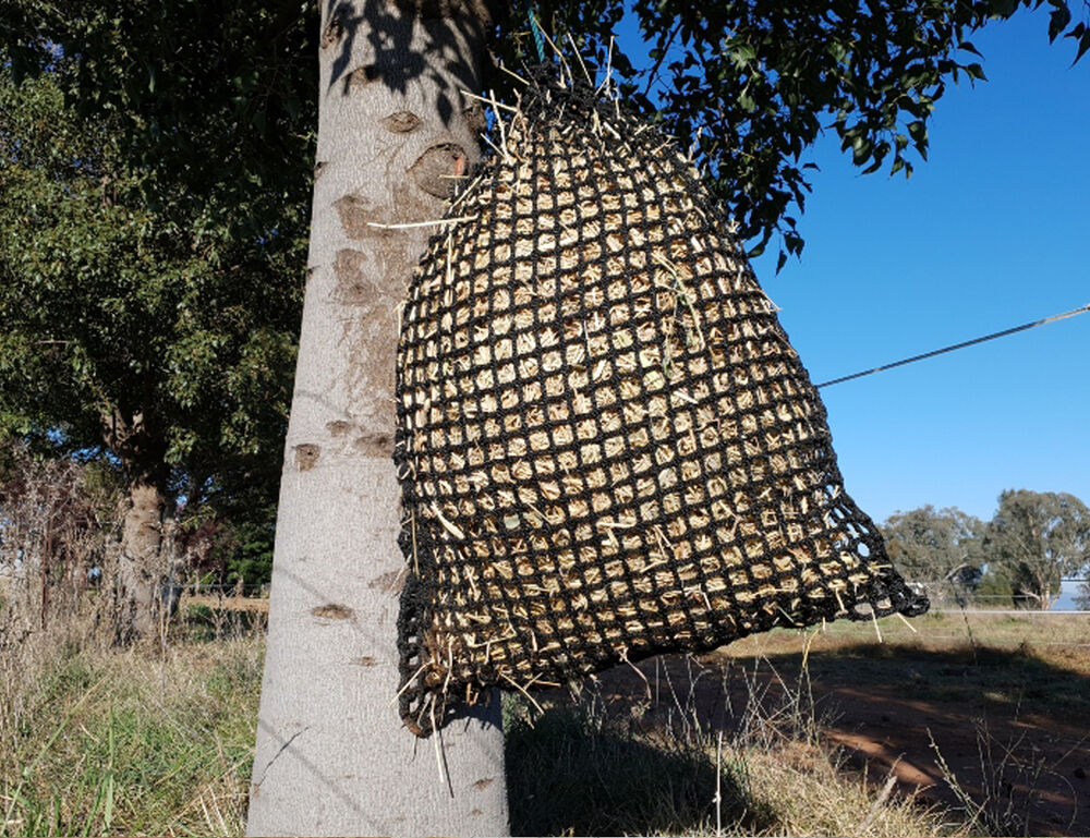 GUTZBUSTA Deluxe 5MM Knotless Slow Feed Hay Net