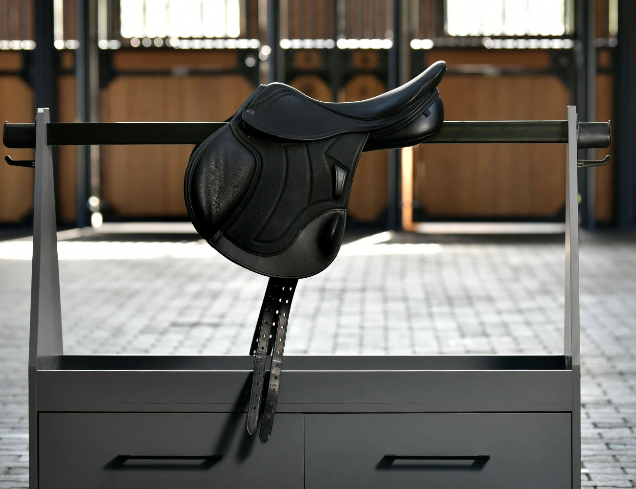 ALBION K4 Mono Flap Jump Saddle