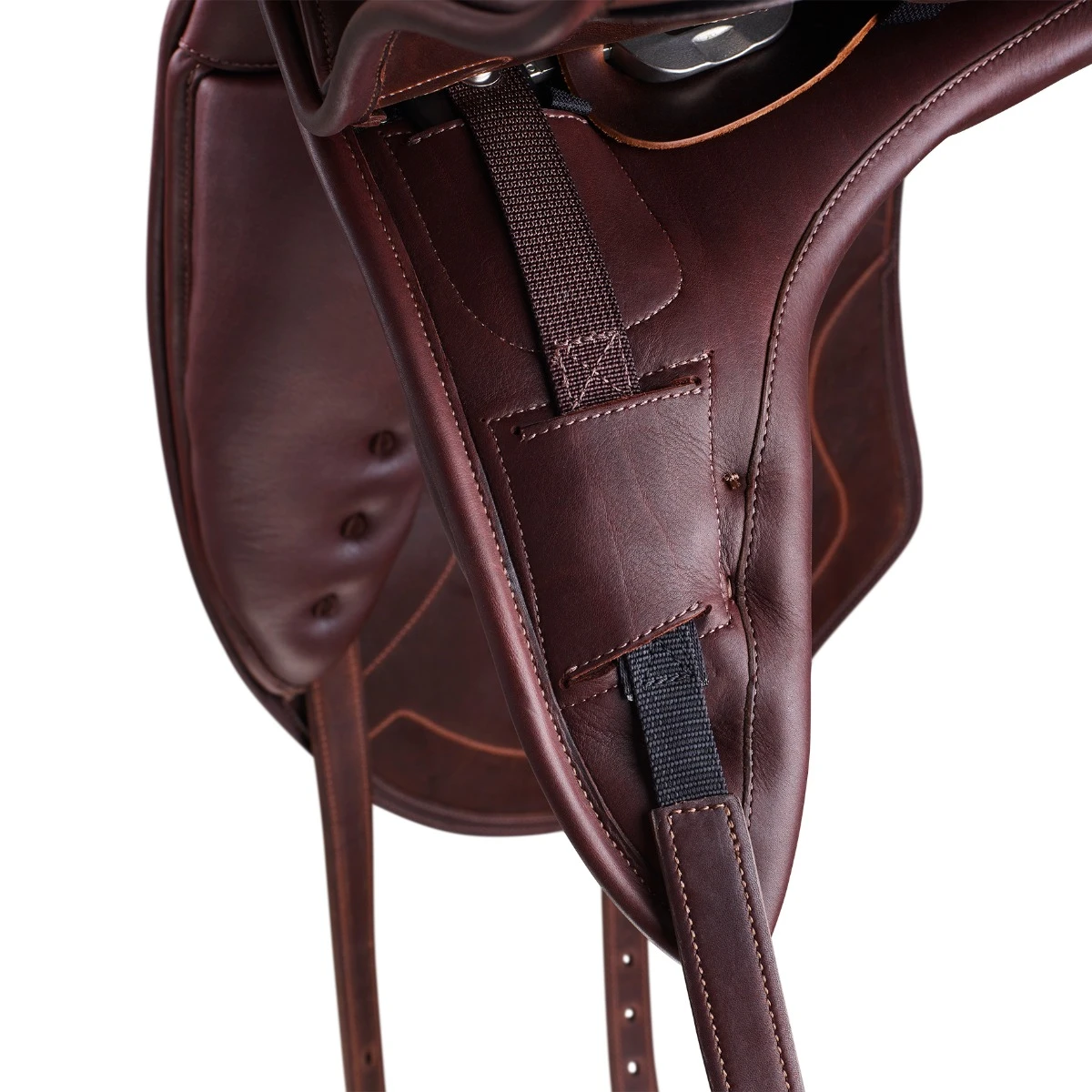 BATES Artiste Dressage Saddle With Luxe Leather & Hart