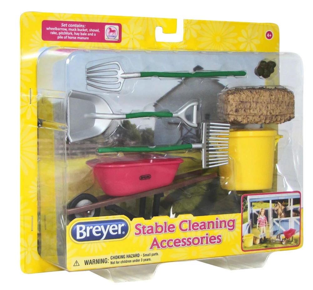 BREYER TRADITIONAL STABLE CLEANING SET