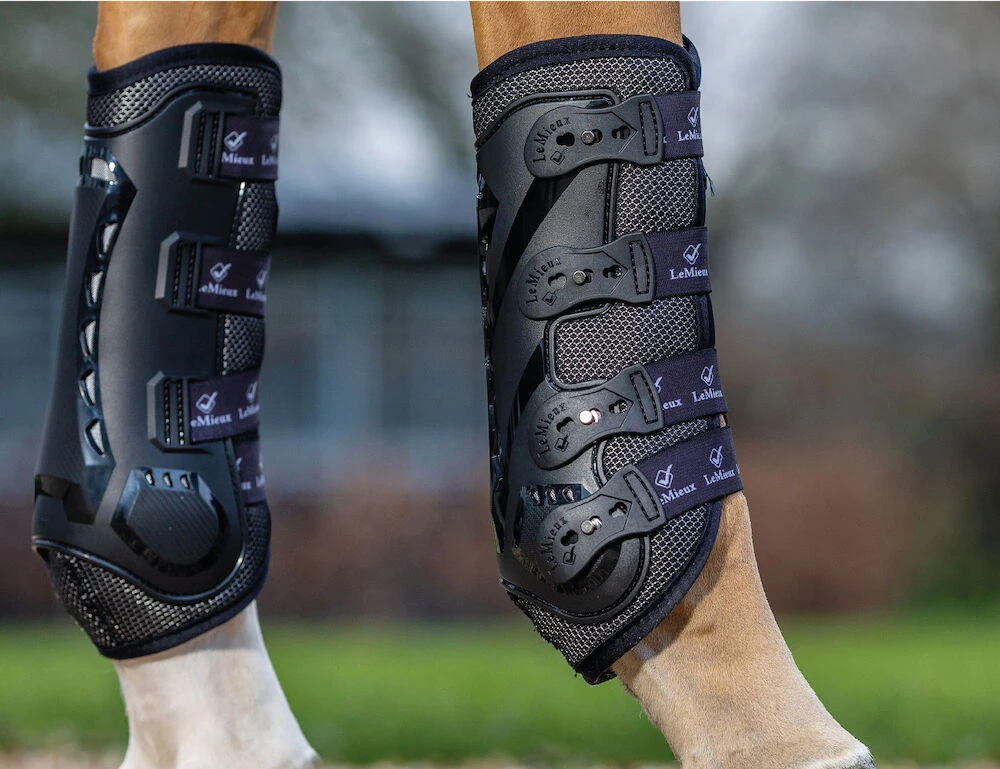 LEMIEUX Lemieux Ultra Mesh Snug Boots Front