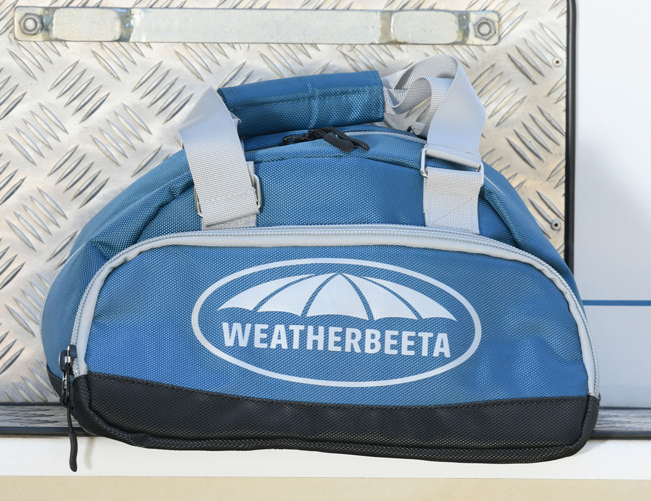 WEATHERBEETA Conquest Helmet Bag