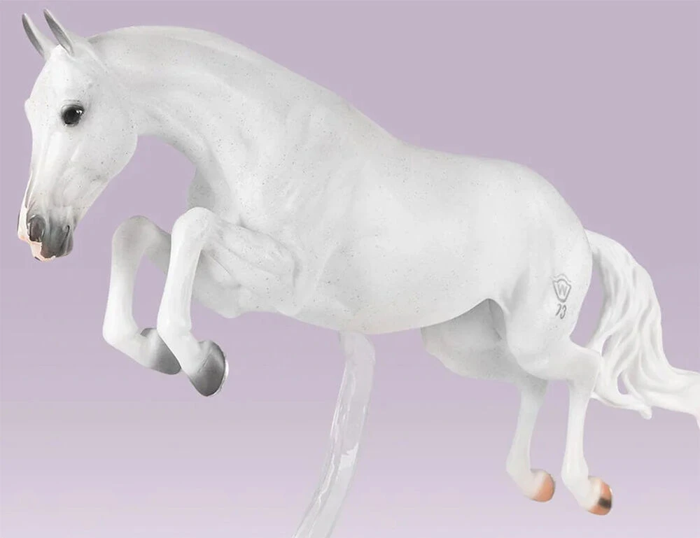 BREYER Traditional Clooney 51