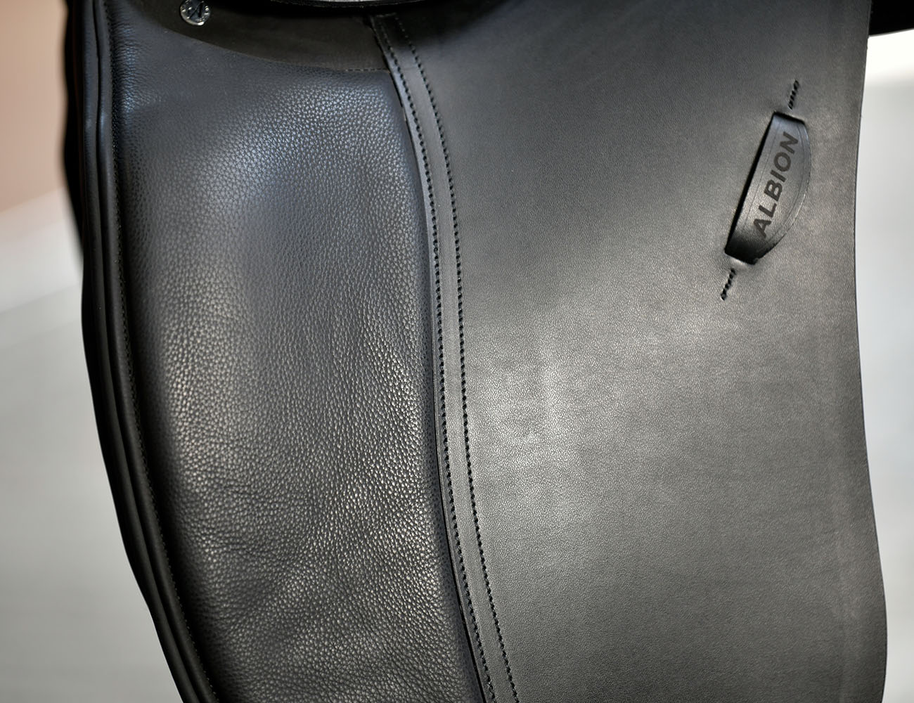 ALBION Slk Mk3 Dressage Saddle