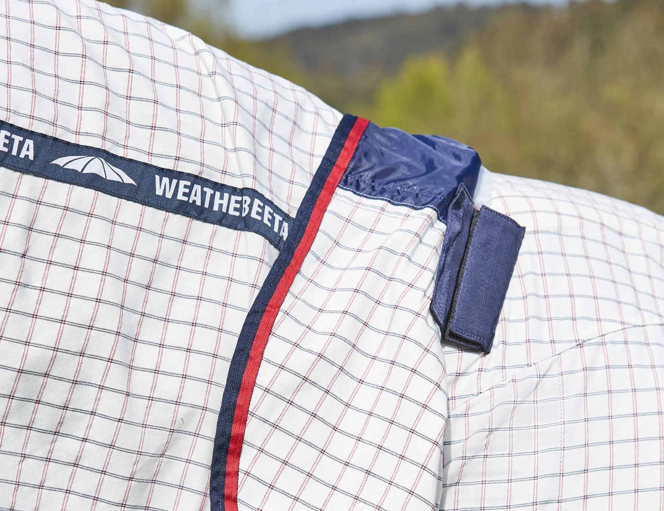 WEATHERBEETA Lite Summer Sheet Detach-A-Neck