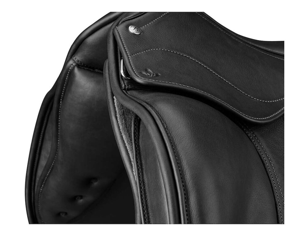 BATES Isabell Icon Dressage Saddle With Luxe Leather And Hart