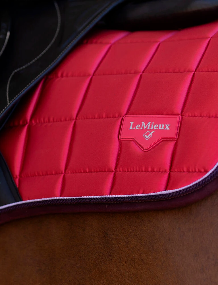 LEMIEUX Loire Classic Satin Square Close Contact Saddle Pad