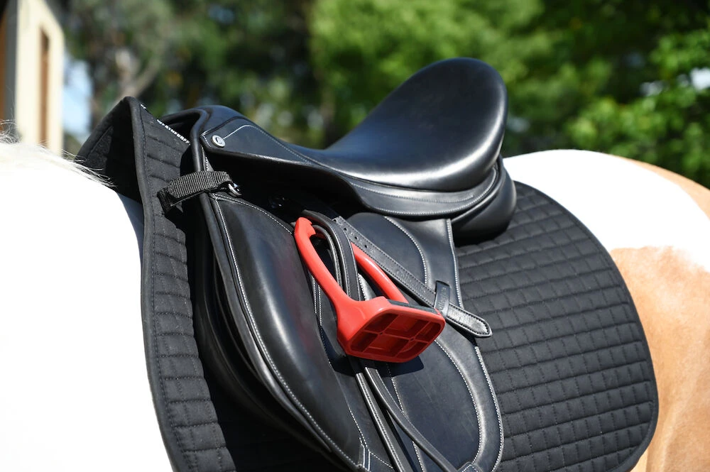 KORSTEEL Aluminum Wide Tread Grip Stirrups