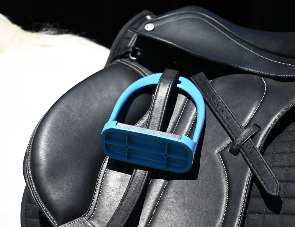 KORSTEEL Aluminum Wide Tread Grip Stirrups