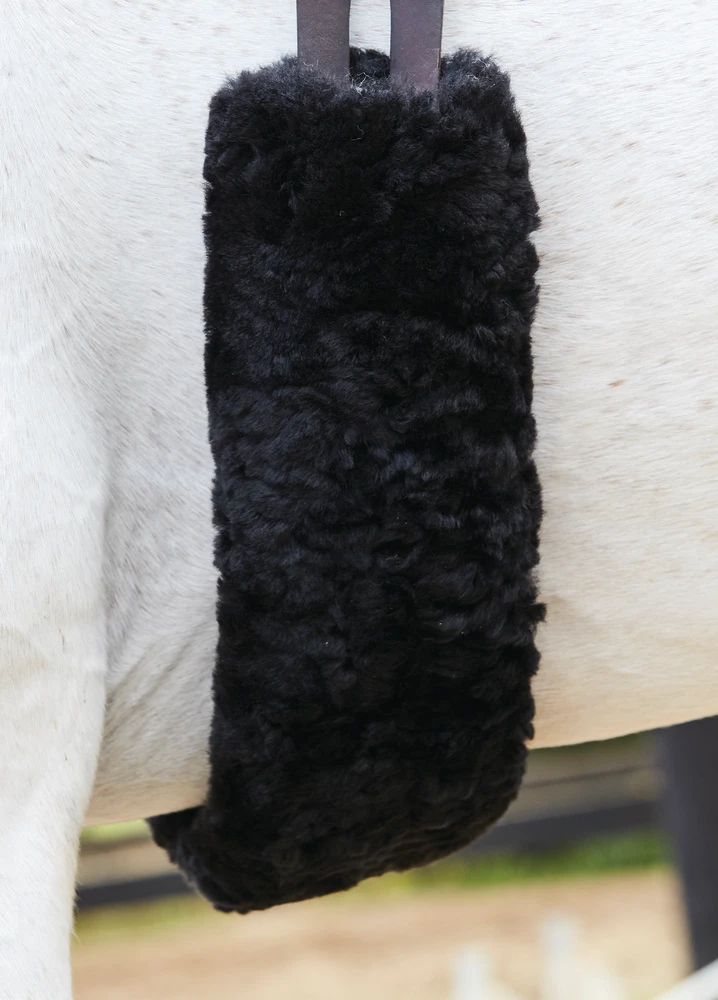 WEATHERBEETA Merino Sheepskin Girth Cover