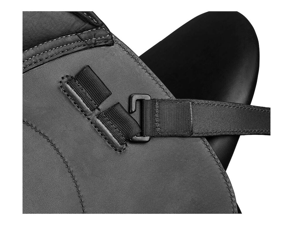 BATES Isabell Icon Dressage Saddle With Luxe Leather And Hart