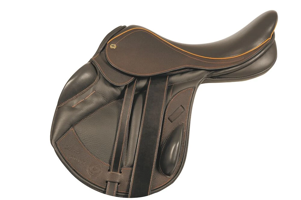 BLACK COUNTRY Vinici Solare Mono Jump Saddle