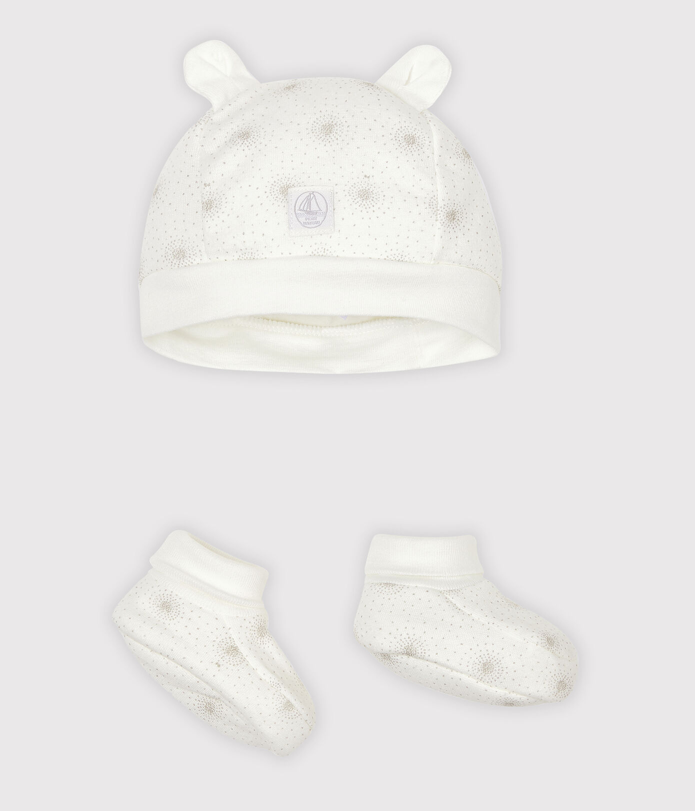 Lot bonnet naissance et chaussons bébé en tubique