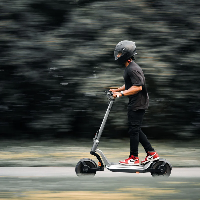 Apollo Pro Electric Scooter – ✅ 44 mph Top Speed, Dual Motor Power, UL2272 Certified, 62 Mile Range, Smart Display
