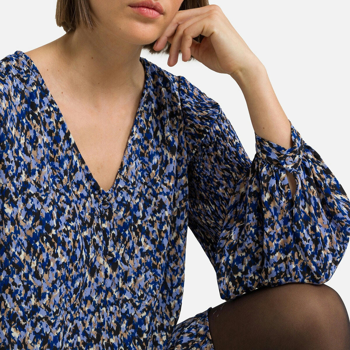 Robe courte imprimée, col V