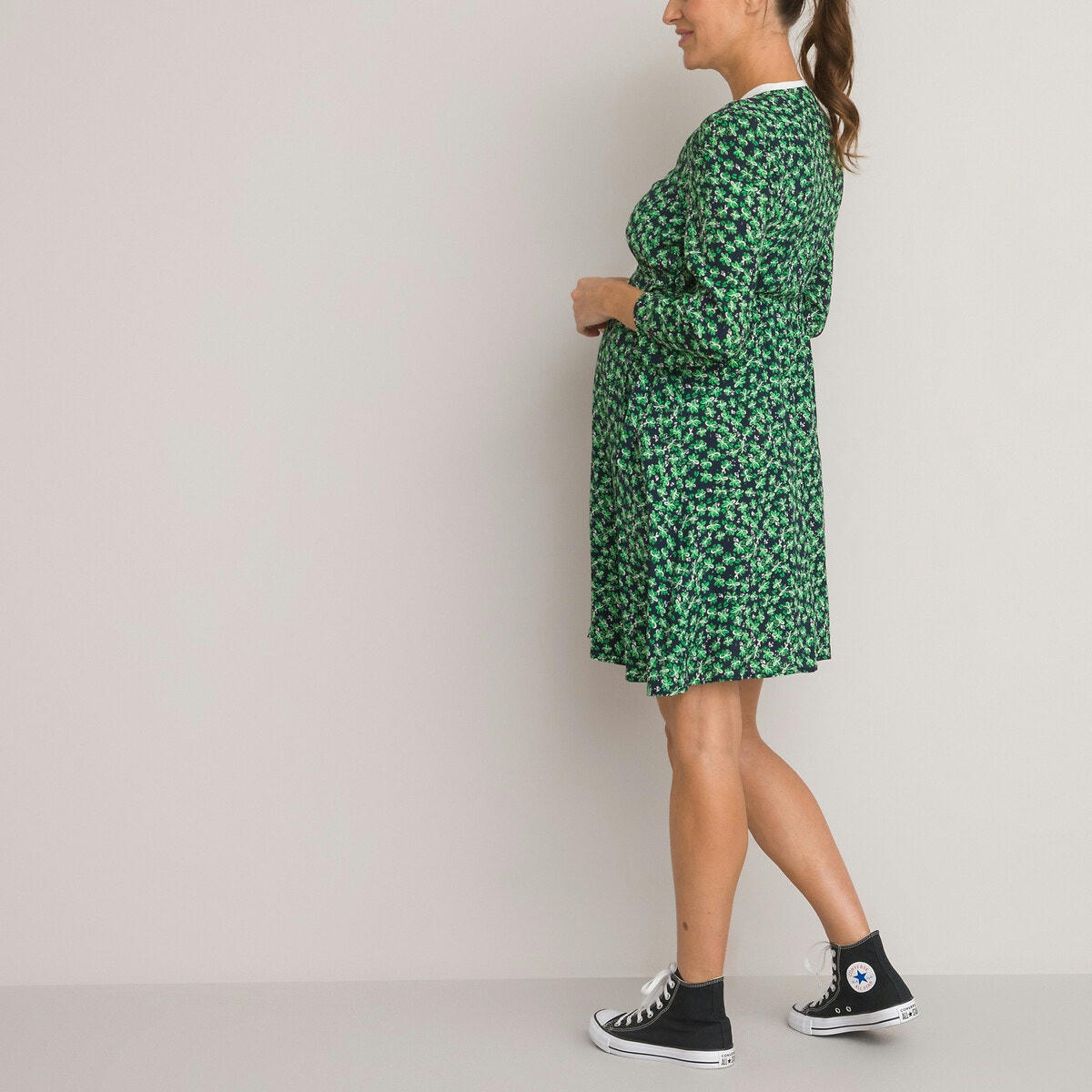 Robe de grossesse, forme cache-cœur