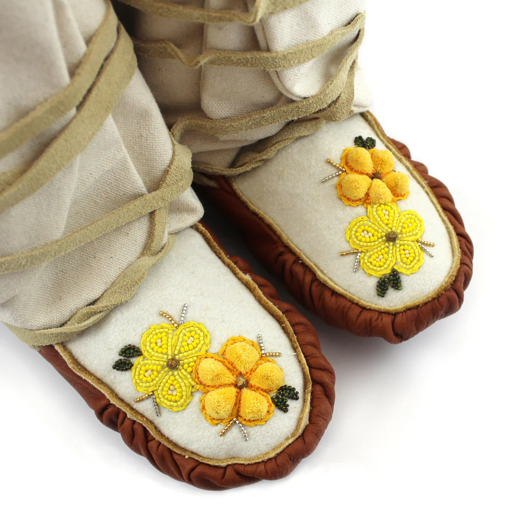 Abigail Clarke Ladies 8 Wraparound Moccasins