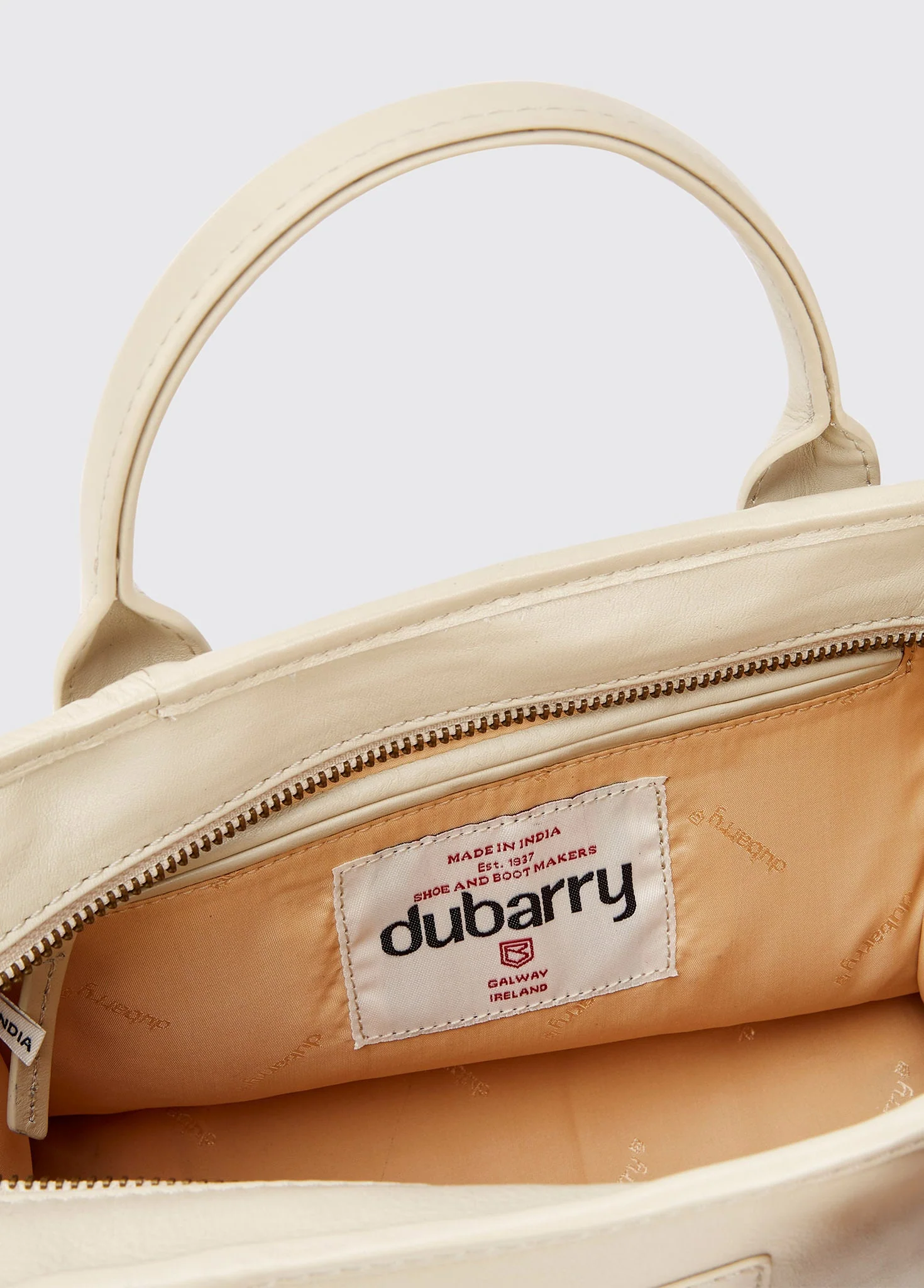 Ramelton Medium size leather handbag - Oyster