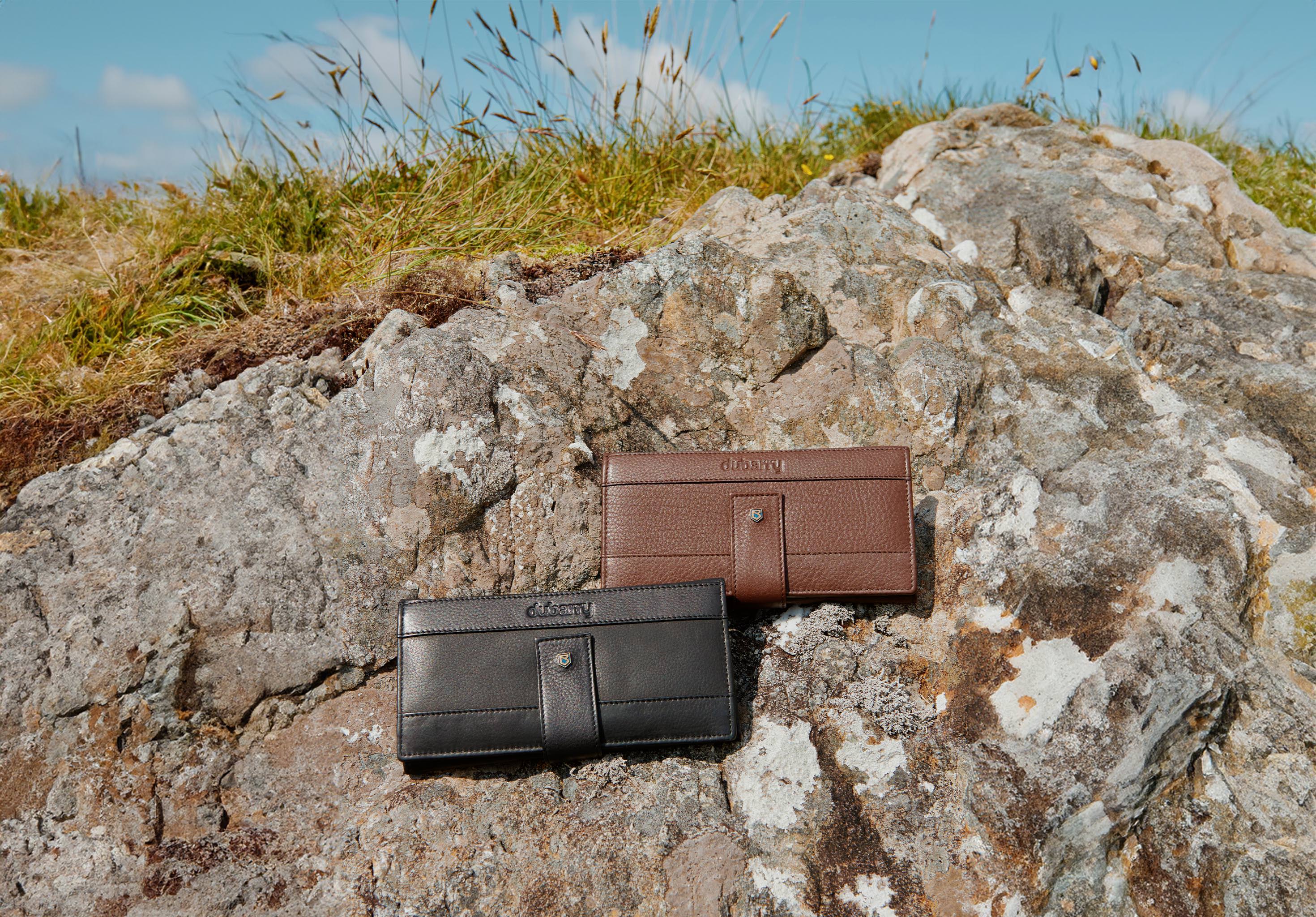 Strawhill Ladies wallet - Walnut