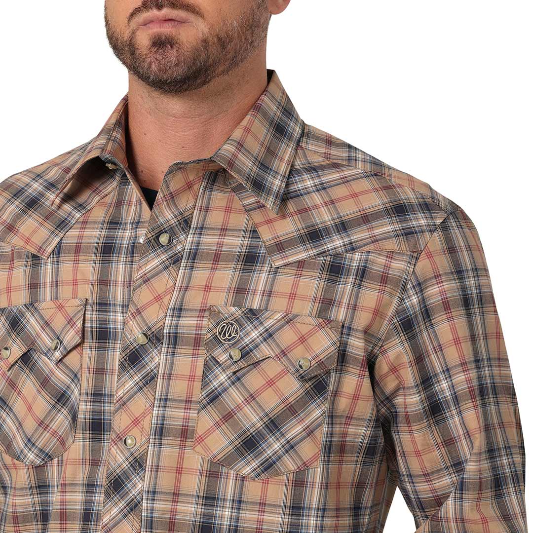 Wrangler Men's Retro Sawtooth Pocket Plaid Snap Shirt