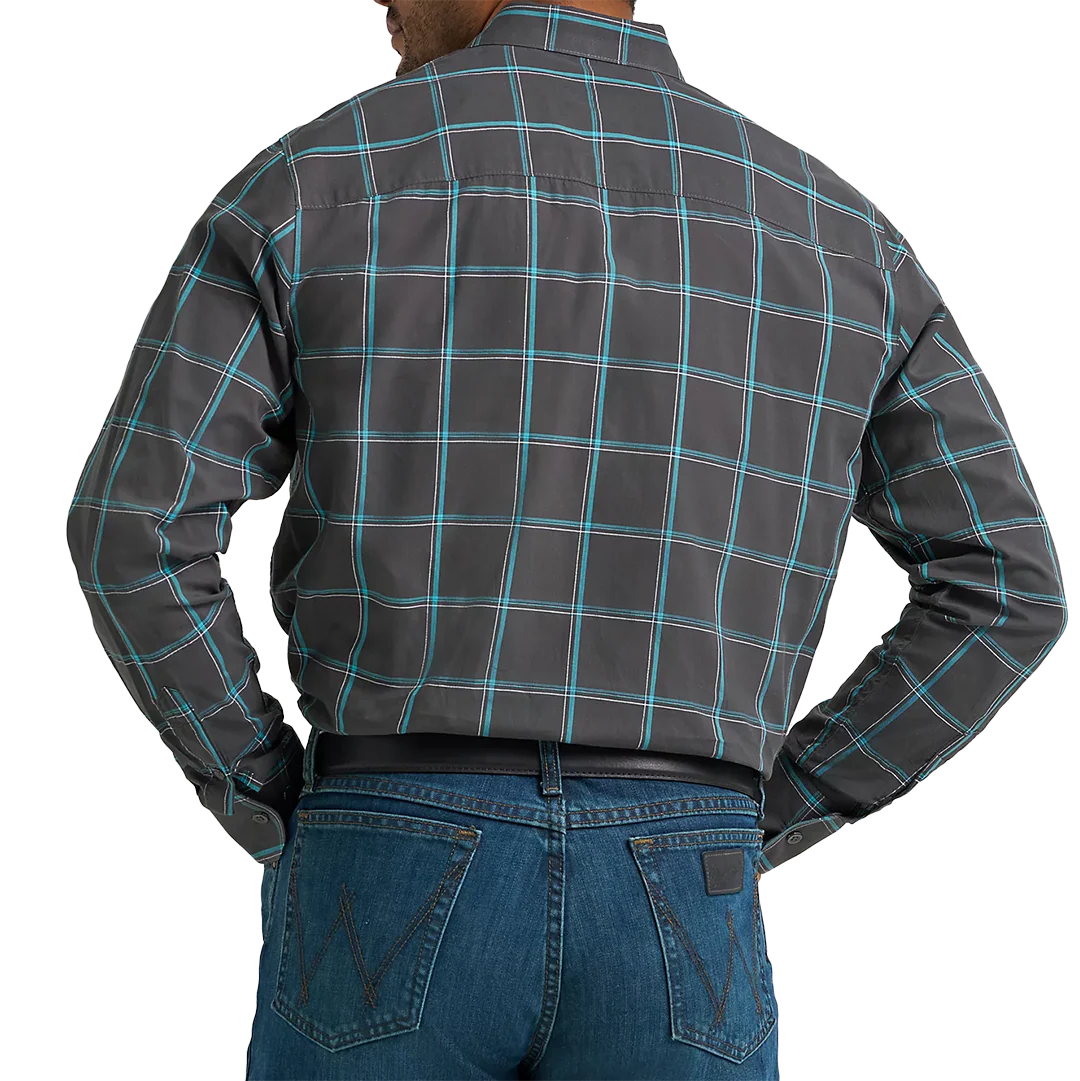 Wrangler Men's Cody Johnson Long Sleeve Button Down Shirt