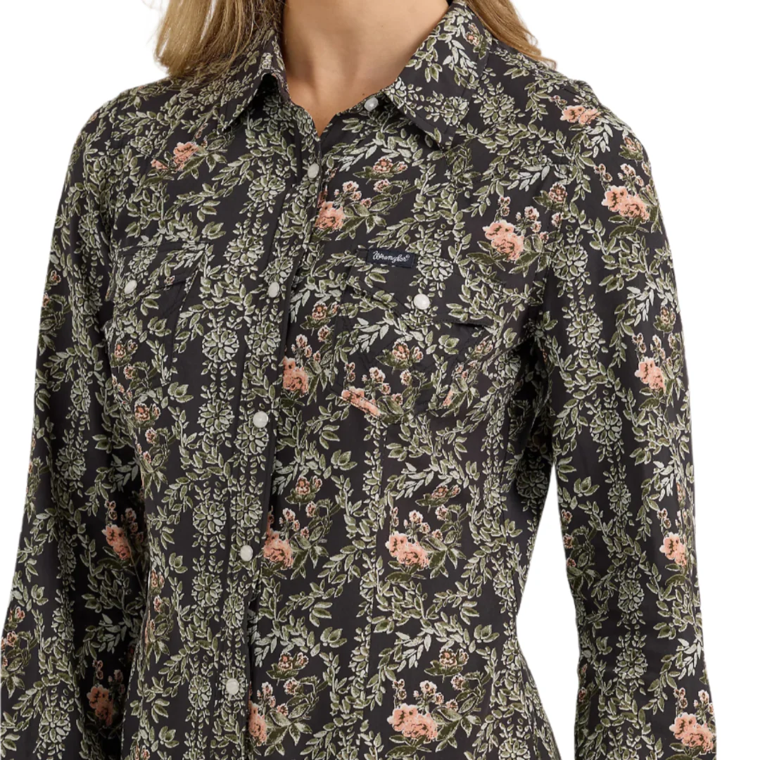 Wrangler Women's Floral Slim Western Long Sleeve Snap Shirt