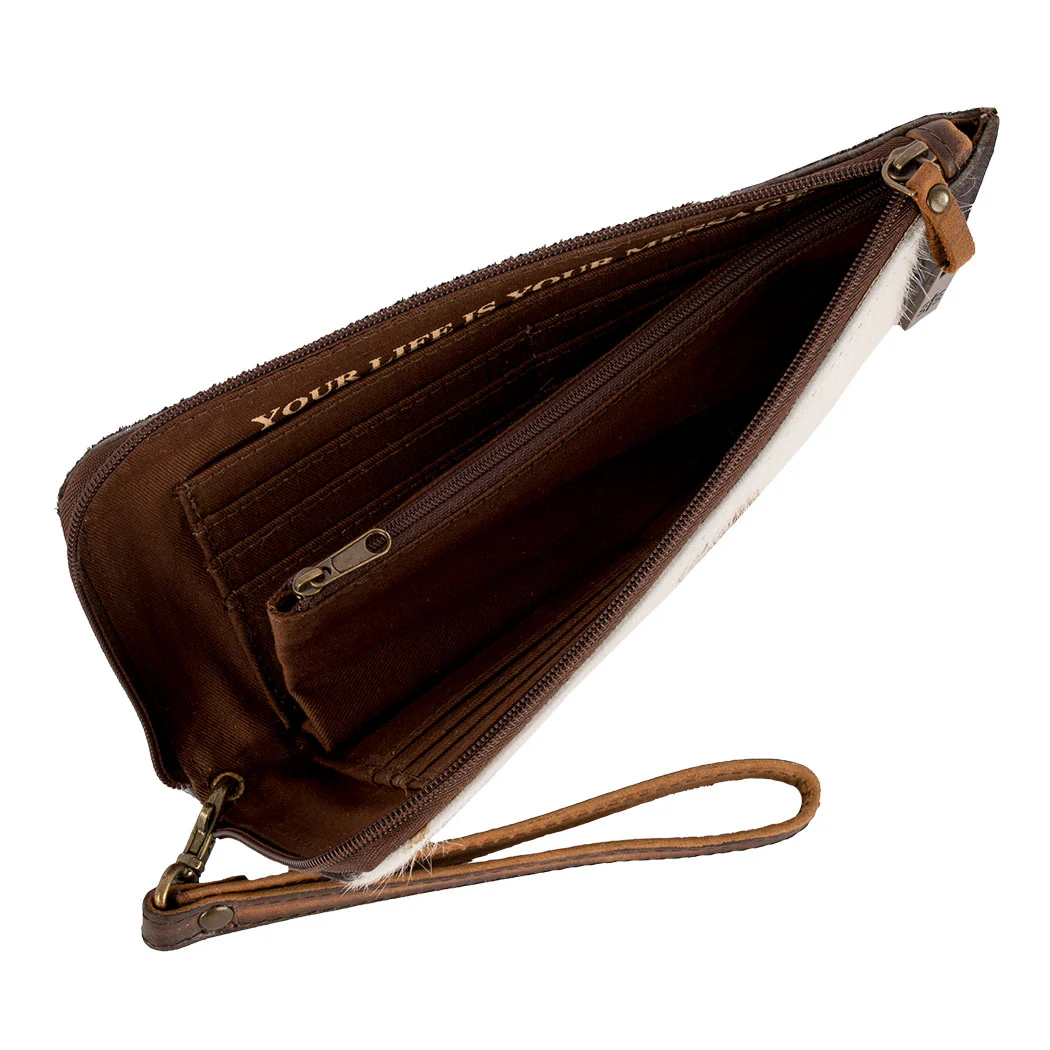 STS Ranchwear Women's Classic Cowhide Clutch