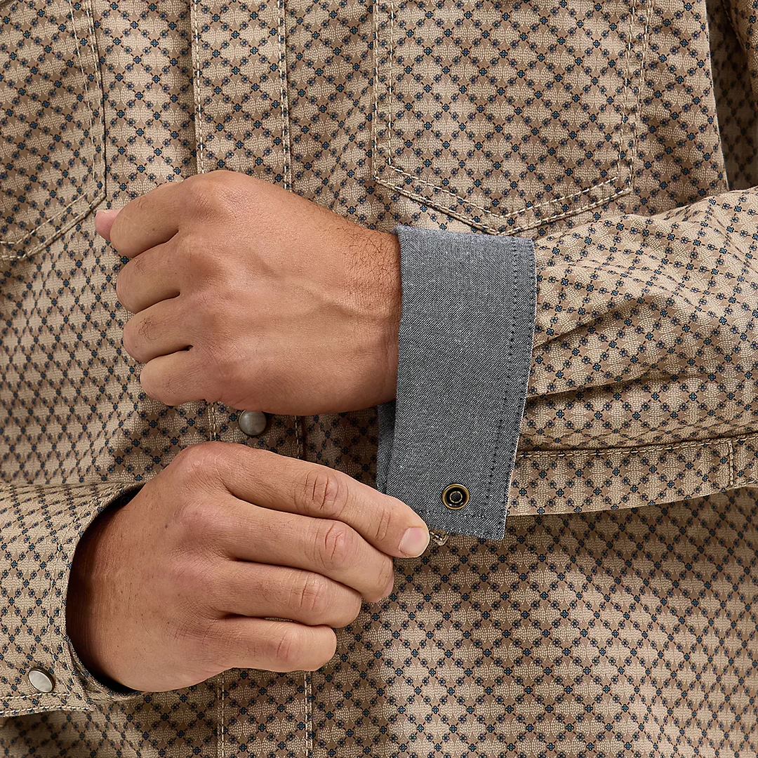 Wrangler Men's Retro Premium Western Long Sleeve Snap Printed Shirt