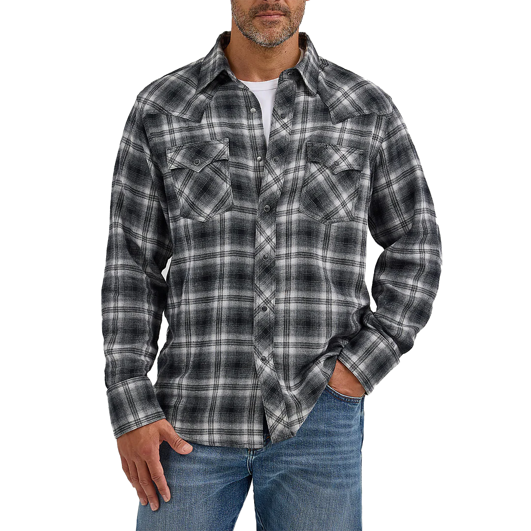 Wrangler Men's Retro Flannel Western Plaid Long Sleeve Snap Shirt