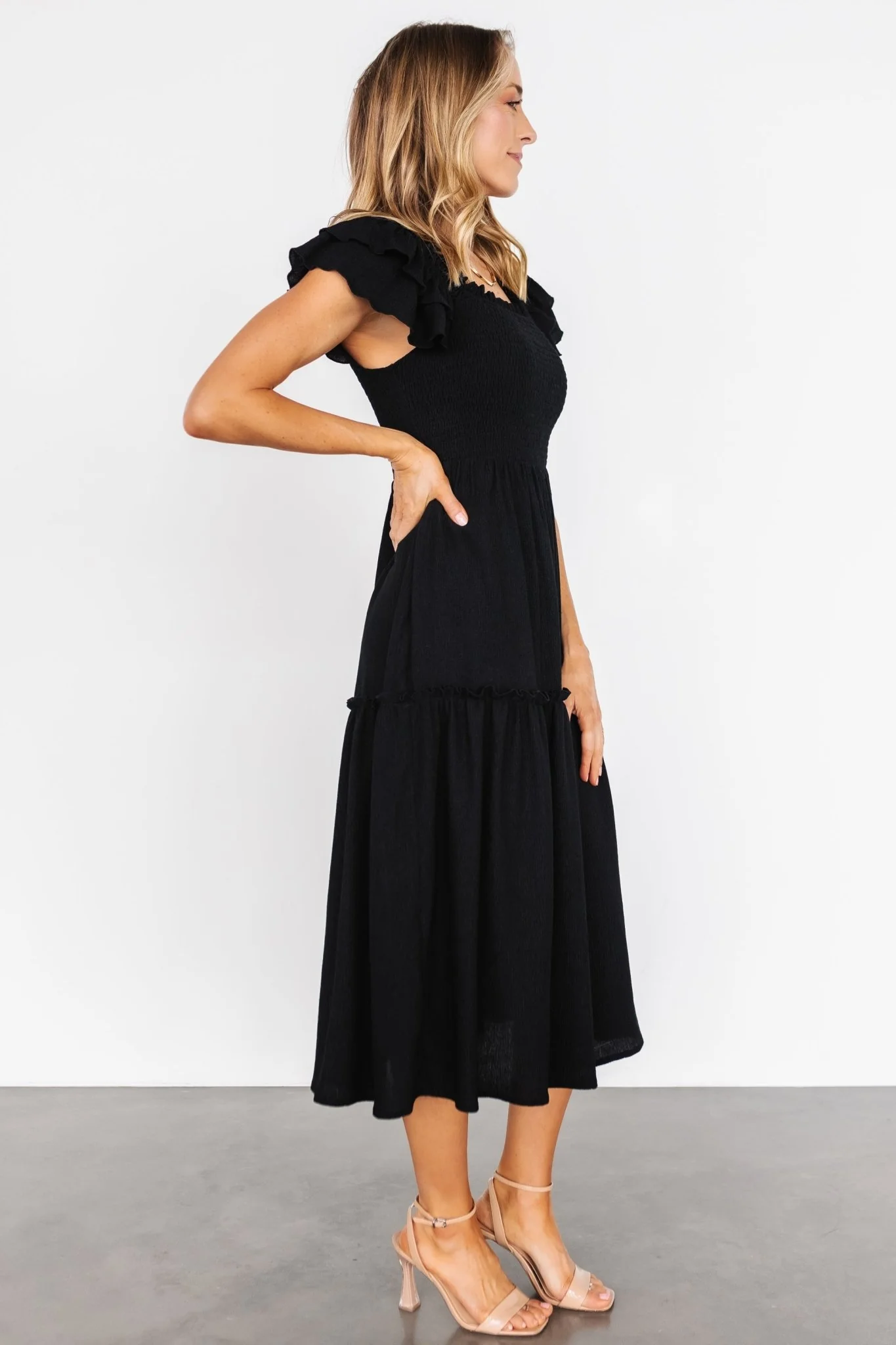 Jacie Smocked Midi Dress | Black