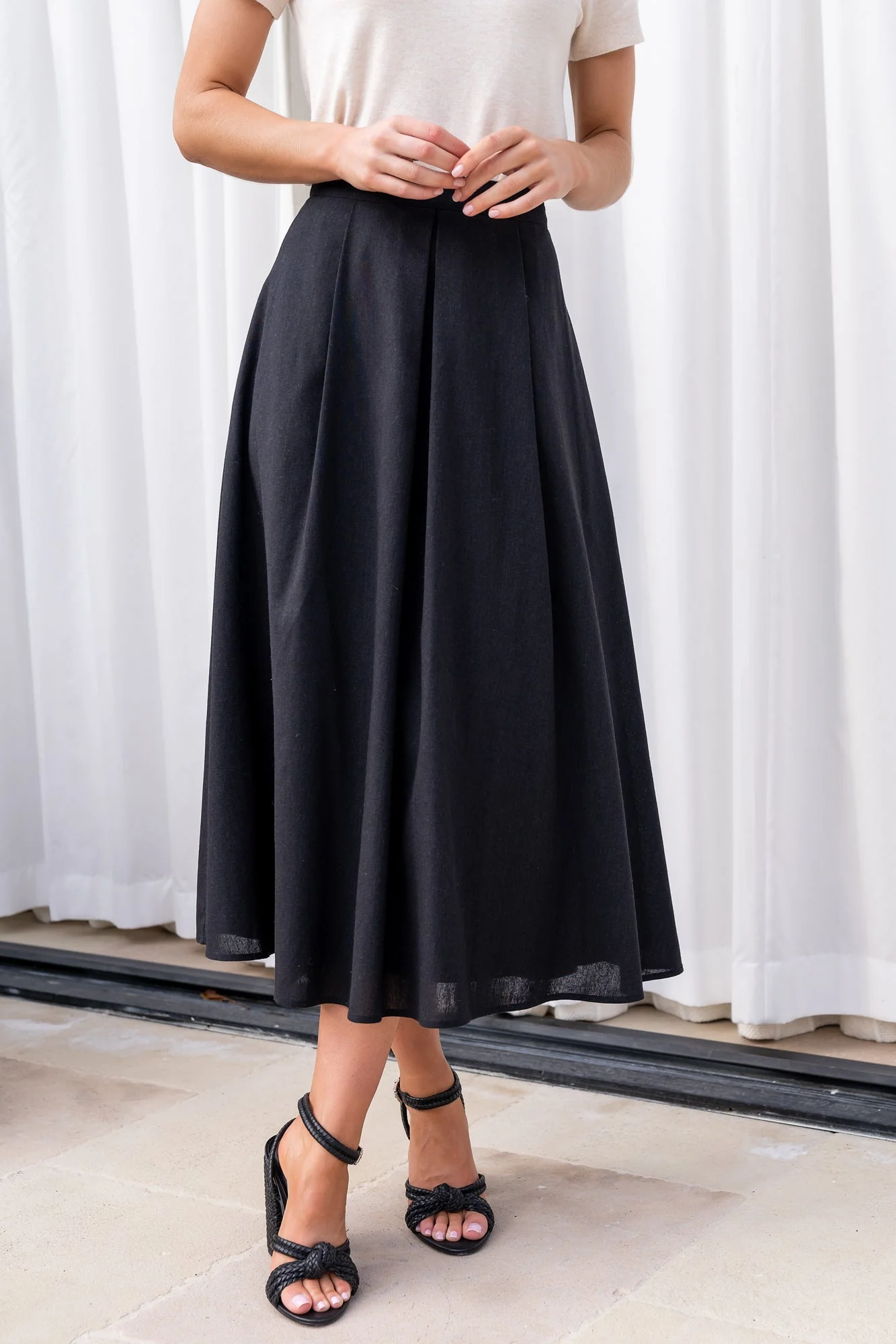 Katie Pleated Midi Skirt | Black